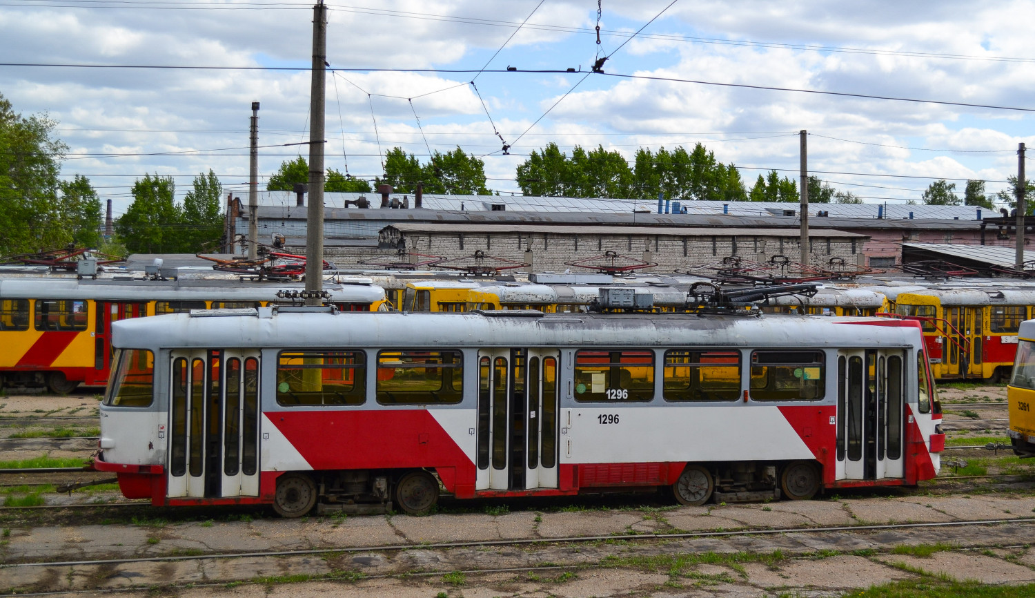 Фото
