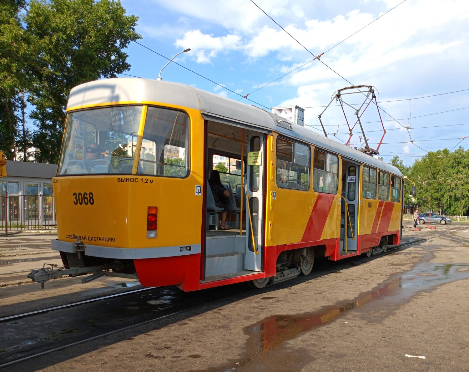 Фото