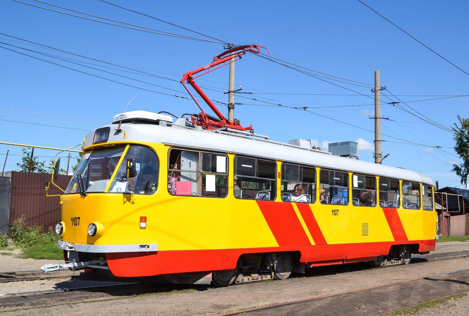 Фото