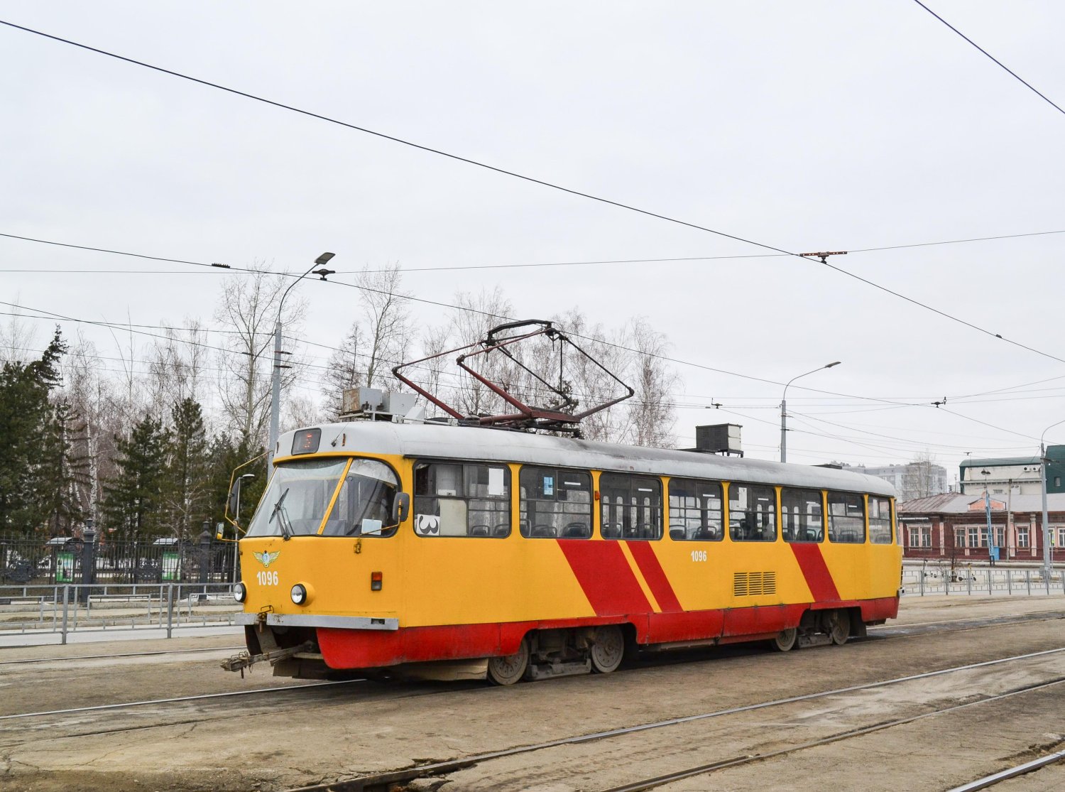 Фото
